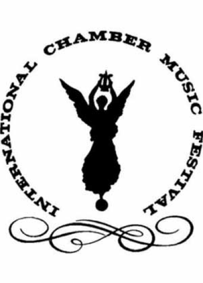 Бронзовые статуэтки богини Ники для фестиваля "Дворцы Санкт-Петербурга"